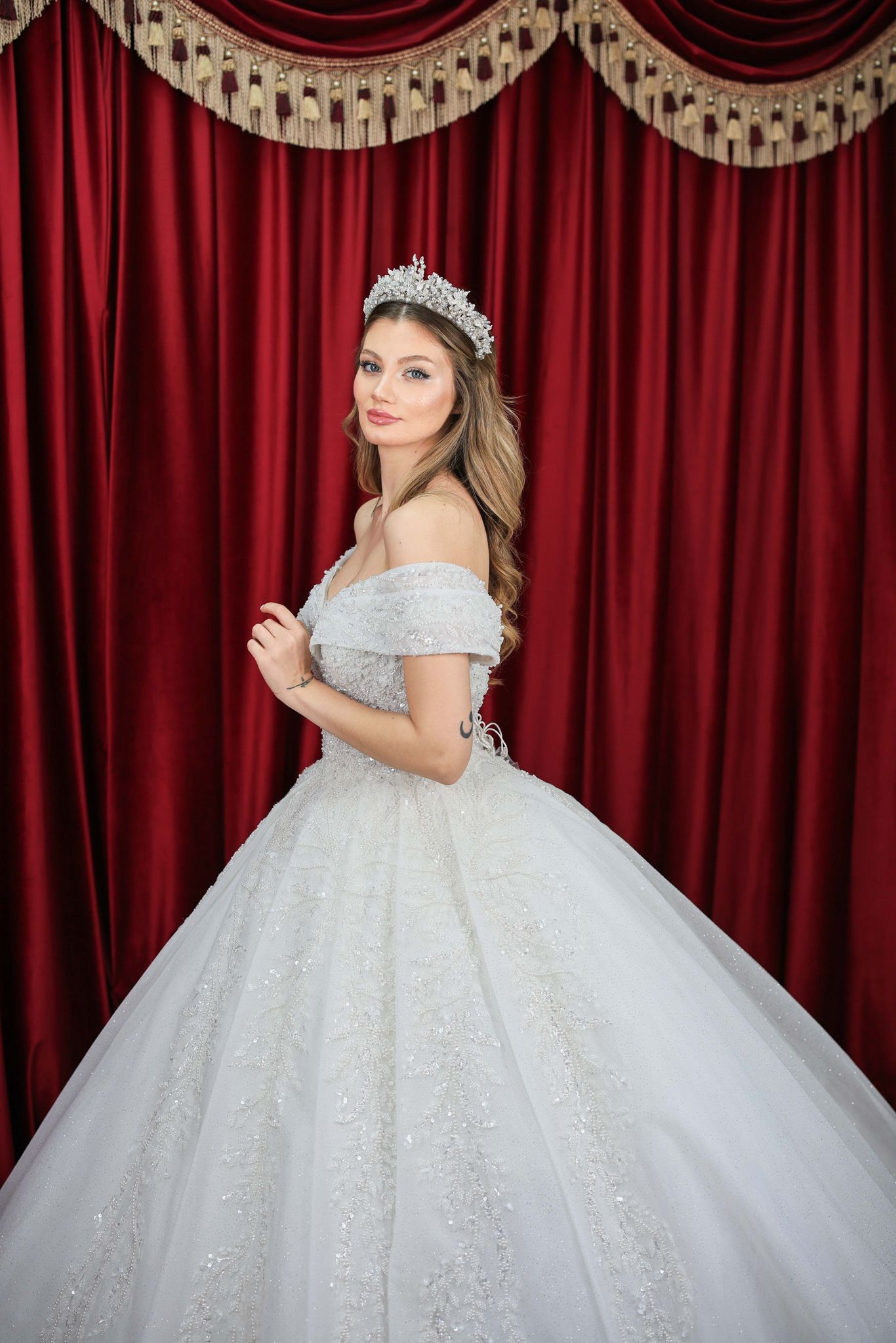 Madonna Yaka Kristal Taş İşleme