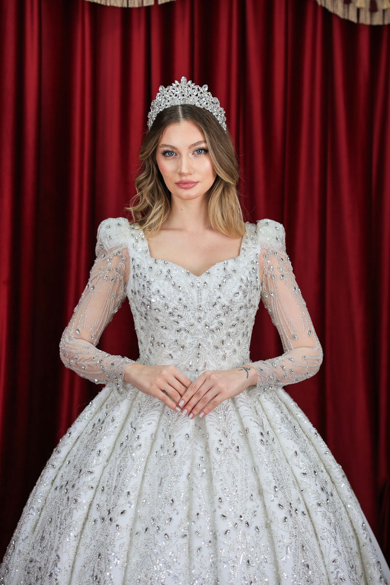Dubai Model Taş İşlemeli Prenses Model