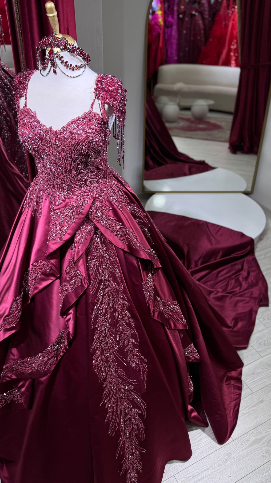 Bordo Saten Taş İşleme kınalık