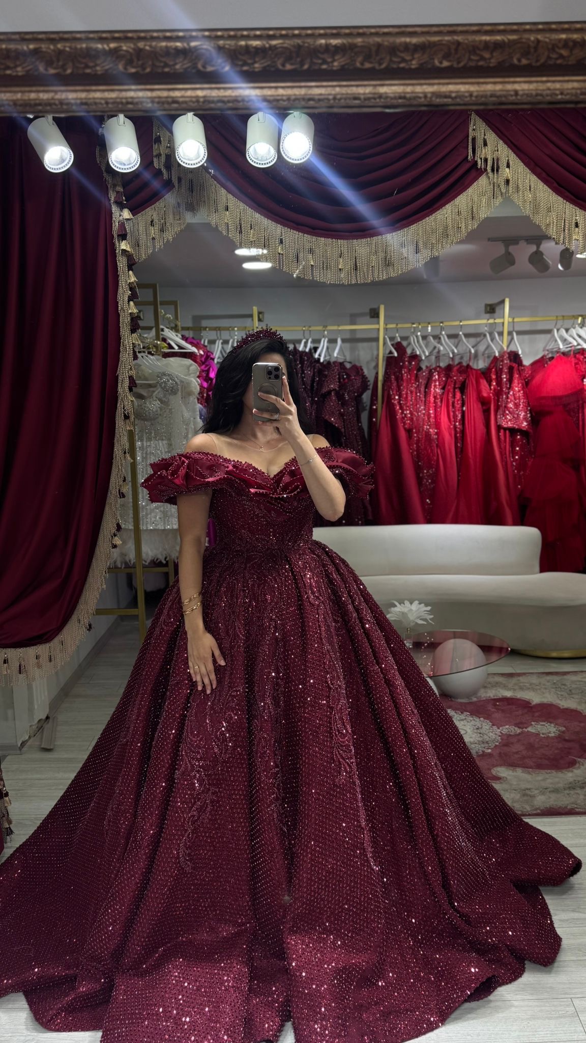 Ful Taş İşleme Madonna Yaka Bordo Kabarık Kınalık