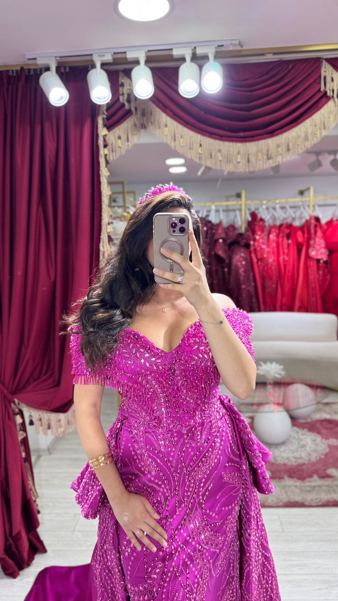 Madonna Yaka Sarkıt Kristal Taş işleme Demonteli Fuşya Kınalık